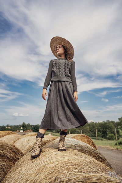 Wool pleated grey maxi skirt by Bamboo