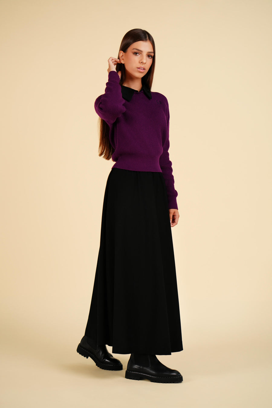 Lia black long skirt by Luna Mae